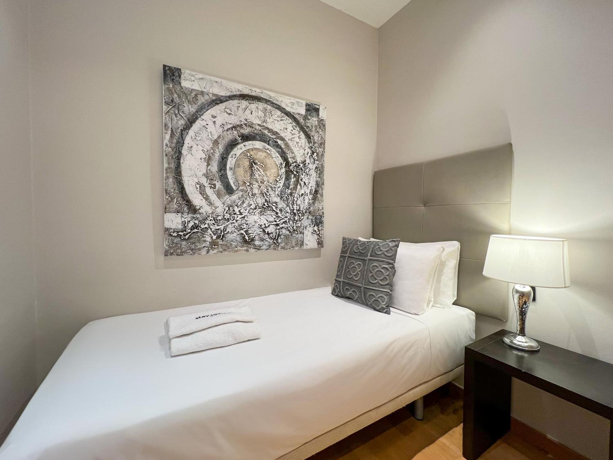 Stay U-Nique Apartments Sepulveda Barcelona Ngoại thất bức ảnh
